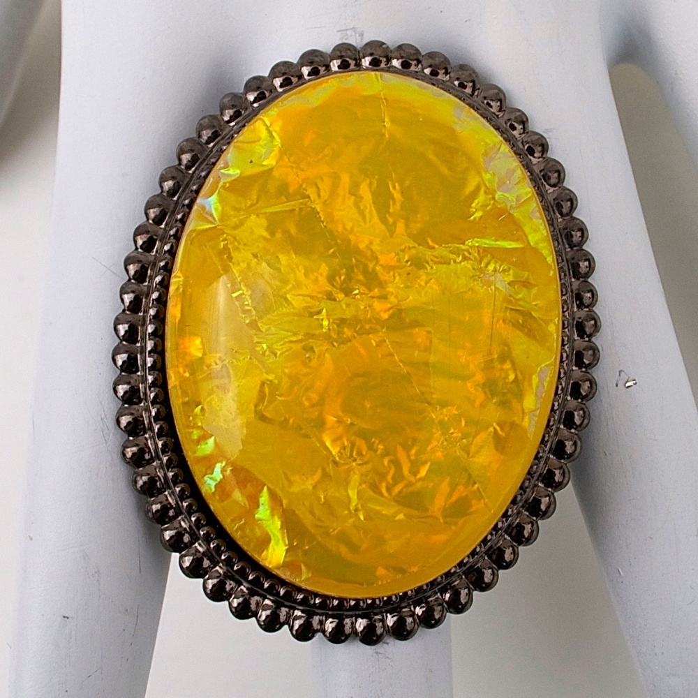 GASOLINE GLAMOUR YELLOW ACRYLIC OPAL RING